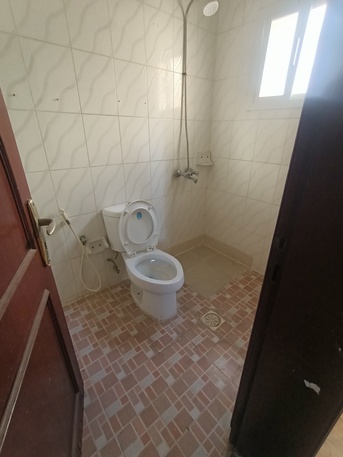Gudaibiya, Apartments, Flats, Houses & Villas, BHD 150/month,  2 BR,  Semi Furnished 2 Bedroom Flat For Rent In Gudaibiya -35529070