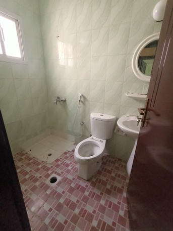 Gudaibiya, Apartments, Flats, Houses & Villas, BHD 150/month,  2 BR,  Semi Furnished 2 Bedroom Flat For Rent In Gudaibiya -35529070