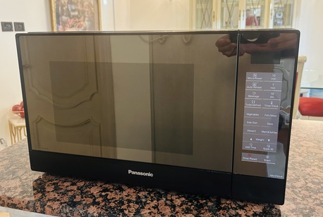 Jeddah, Appliances, SAR 450,  Panasonic Metallic Black Microwave - Large
