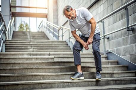 Manchester, Medical, Knee Pain Walking Upstairs? Find Out What