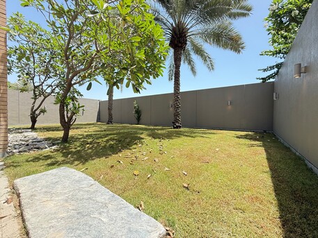 Kuwait City, Apartments, Flats, Houses & Villas, KWD 2000/month,  4 BR,  Abu Al Hasania &ndash; Great, Unfurnished Four Bedroom Villas W/garden
