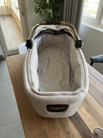 Jeddah, Baby & Kid Stuff, SAR 500,  Mamas And Papas - Carrycot - Lightly Used