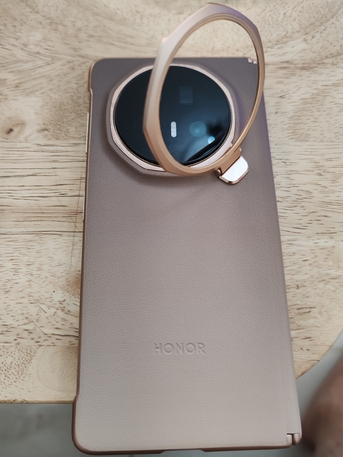 Riyadh, Mobile Phones, SAR 4750,  Honor Magic V5 With Box And Accessories