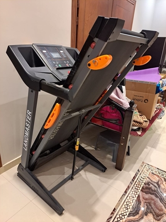 Al Sharafeyah, Sporting Goods, SAR 900,  Treadmill