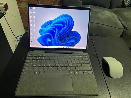 Al Aqeeq, Computers, SAR 5000,  Microsoft Surface Pro 11 With Keyboard, Mouse & Case - Under Warranty