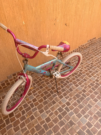 Riyadh, Bicycles, SAR 300,  URGENT SALE: Kids Pink Bike (From SACO) &ndash; Like New!
