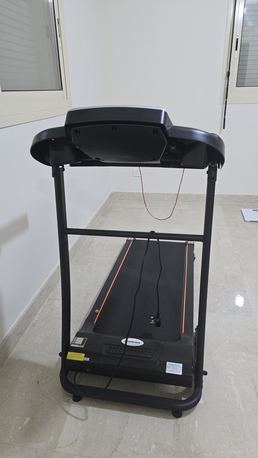 Salamah, Sporting Goods, SAR 700,  Sparnod STH-1200 Electric Treadmill With Original Box