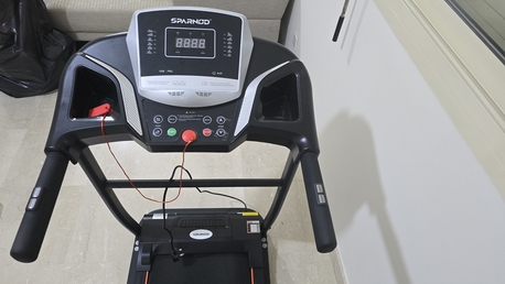 Salamah, Sporting Goods, SAR 700,  Sparnod STH-1200 Electric Treadmill With Original Box