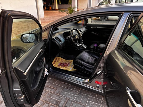 Sitra, Vehicles, Cars & Trucks , BHD 1550,  Honda Civic,  2009,  Automatic,  200000 KM,   Model  Full Option