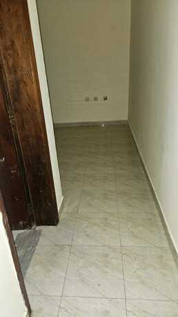 Salmaniya, Apartments, Flats, Houses & Villas, BHD 120/month,  1 BR,  1 Bedroom Unfurnished Flat For Rent Without Ewa
