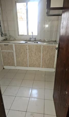 Salmaniya, Apartments, Flats, Houses & Villas, BHD 120/month,  1 BR,  One Bedroom Unfurnished Flat For Rent Without Ewa