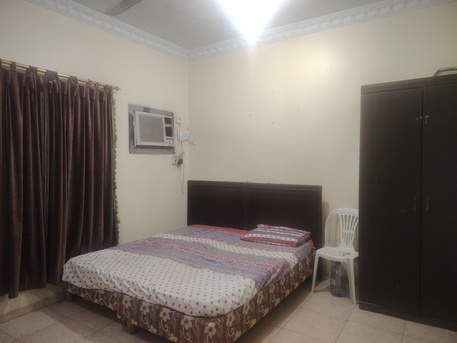 Al Khobar Al Shamalia, Housing Exchanges, SAR 1000/month,  2 BR,  One Furnished Room Available For Single Pakistani Person