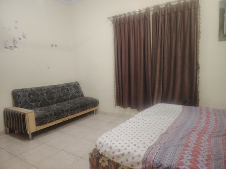 Al Khobar Al Shamalia, Housing Exchanges, SAR 1000/month,  2 BR,  One Furnished Room Available For Single Pakistani Person