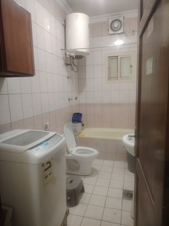 Al Khobar Al Shamalia, Housing Exchanges, SAR 1000/month,  2 BR,  One Furnished Room Available For Single Pakistani Person