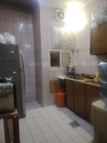 Al Khobar Al Shamalia, Rooms for Rent, SAR 1000/month,  Furnished,  One Furnished Room Available For Single Executive Pakistani Person In 2 BR Family Flat.