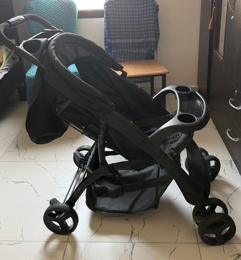 Salmaniya, Baby & Kid Stuff, BHD 20,  Baby Stroller