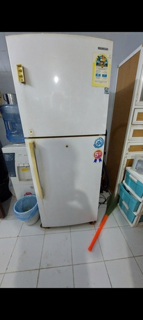 Al Wizarat, Appliances, SAR 400,  House Hold Item Samsung Fridge Double Door 11.9 Cu.feet