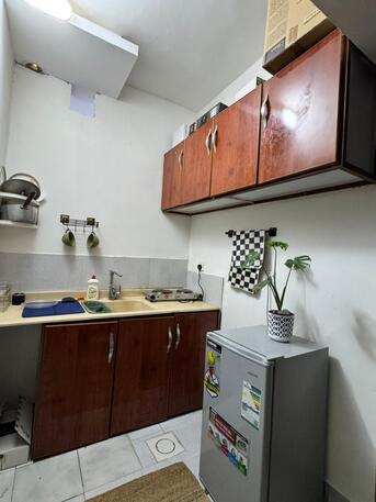 Riyadh, Rooms for Rent, SAR 2700/month,  Furnished,  Spacious Apartment 5 Min Walk From Tahlia