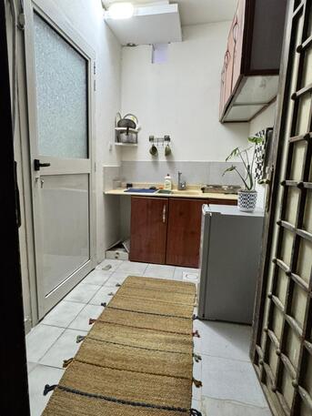 Riyadh, Rooms for Rent, SAR 2700/month,  Furnished,  Spacious Apartment 5 Min Walk From Tahlia