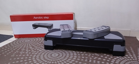 Al Malaz, Sporting Goods, SAR 50,  Aerobic Exercise Step - Weight Capacity: 120 Kg