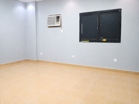 Jeddah, Rooms for Rent, SAR 1000/month,  12 Sq. Meter,  Looking For A Clean, Responsible, And Professional Executive Bachelor / To Share 1 Bedroom