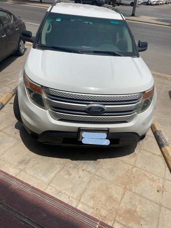 Al Malaz, Vehicles, Cars & Trucks , SAR 42000,  Ford Explorer,  2015,  Automatic,  352000 KM,  Neat & Good Condition Family Car
