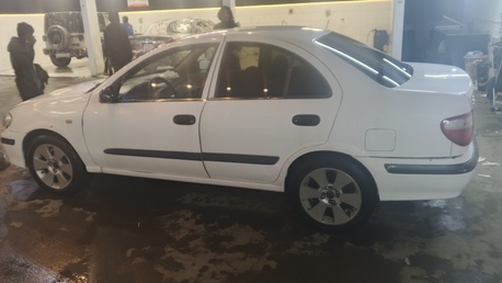 Riyadh, Motorcycles, SAR 5000,  Nissan Sunny 2002