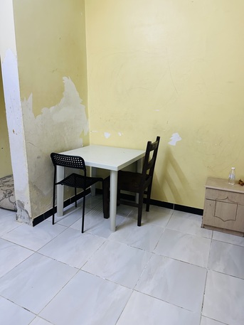 Jeddah, Household Items, Three Door Almara,two Single Cot,fridge