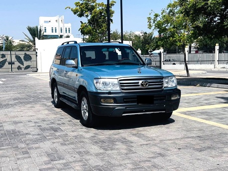 Riffa, Vehicles, Cars & Trucks , BHD 3400,  TOYOTA LANDCRUISER,  2006,  Automatic,  283000 KM,  GXR V6 LIMITED