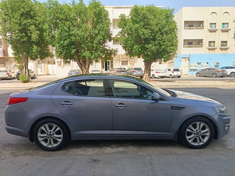 Jeddah, Vehicles, Cars & Trucks , SAR 26000,  Kia Optima,  2012,  Automatic,  241563 KM,    Mid Option With Sunroof &ndash; Grey &ndash; Excellent Condition &ndash; SAR 26,000