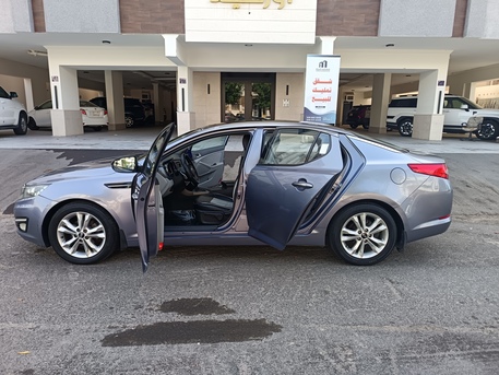 Jeddah, Vehicles, Cars & Trucks , SAR 26000,  Kia Optima,  2012,  Automatic,  241563 KM,    Mid Option With Sunroof &ndash; Grey &ndash; Excellent Condition &ndash; SAR 26,000