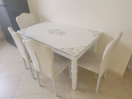 Khobar, Furniture, SAR 350,  Marble Dinning Table With Four Chairs