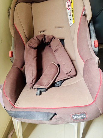 Khobar, Baby & Kid Stuff, SAR 200,  SAR 100+100 Infant Seat And Pram For Sale!!!!