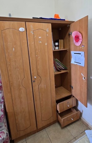 Jeddah, Furniture, SAR 100,  Urgent Furniture Sale