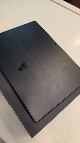 Dammam, Mobile Phones, SAR 4000,  Microsoft Surface Pro