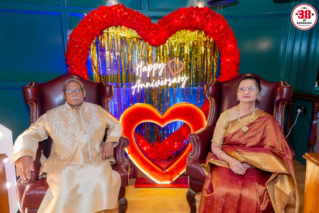 New Delhi, Food & Drink, Romantic Anniversary Celebration In CP Delhi