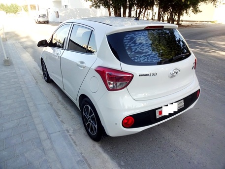 Manama, Vehicles, Cars & Trucks , BHD 2800,  Hyundai I10,  2018,  Automatic,  88000 KM,   Grand HB Zero Accident Fully Agency Service Neat Clean Car For Sale!