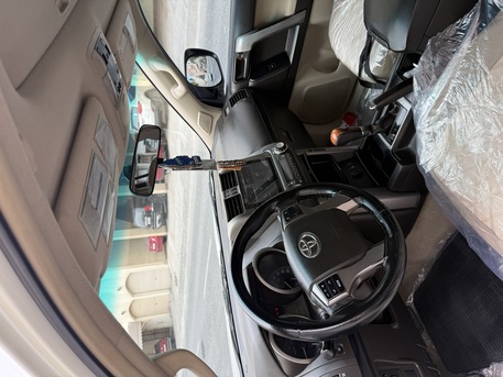 Hidd, Vehicles, Cars & Trucks , BHD 6800,  TOYOTA PRADO V6,  2012,  Automatic,  200000 KM,  URGENT SALE TOYOTA PRADO