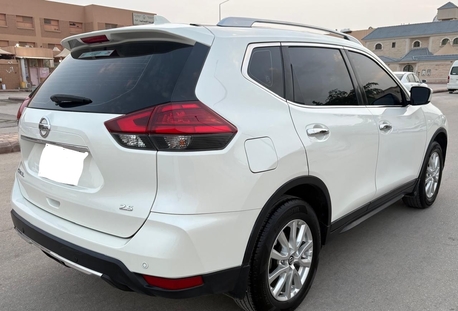 Riyadh, Vehicles, Cars & Trucks , SAR 57000,  Nissan X-Trail,  2020,  Automatic,  142492 KM,   SUV  2.5L Petrol