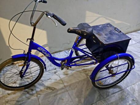 Yanbu, Bicycles, SAR 400,  Blue 3 Wheeled Bike With Rear Trunk For Items