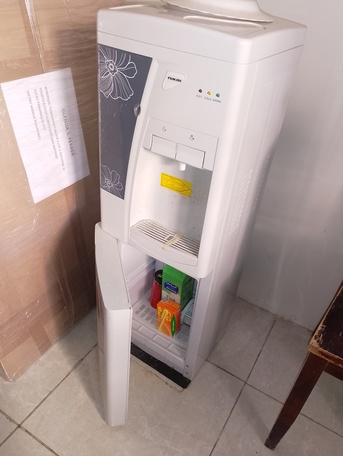 Yanbu, Household Items, SAR 300,  Water Dispenser (hot And Cool), With Built-in Fridge