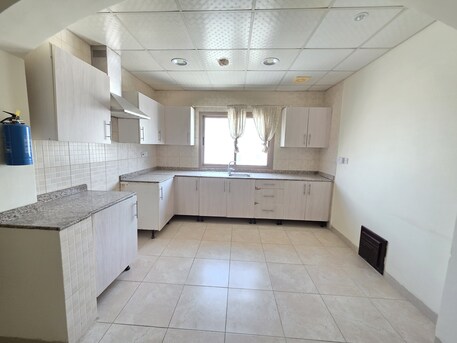 Juffair, Apartments, Flats, Houses & Villas, BHD 230/month,  2 BR,  Amazing Deal | Spacious 2 Bhk | Beautiful Furniture | Family Building | In Juffair