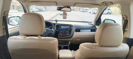 Riyadh, Vehicles, Cars & Trucks , SAR 43000,  Mitsubishi Outlander,  2019,  Automatic,  234000 KM,  , ,  , 234,000 Km, Full Option 4&times;4 V6