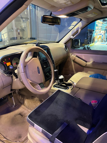 Al Aziziyah, Vehicles, Cars & Trucks , SAR 15000,  Ford Explorer,  2010,  Automatic,  247000 KM,    XLT - NOT 4x4