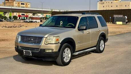 Riyadh, Vehicles, Cars & Trucks , SAR 19500,  Ford Explorer,  2007,  Automatic,  430000 KM,   GOLDEN  FOR SALE