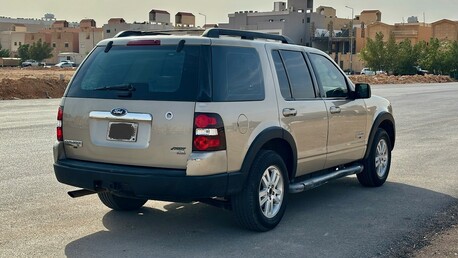 Riyadh, Vehicles, Cars & Trucks , SAR 19500,  Ford Explorer,  2007,  Automatic,  430000 KM,   GOLDEN  FOR SALE