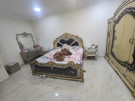 Hofuf, Household Items, SAR 1200,  I Am Selling Full Bed Set With Cubbord Dressing Table And Site Table Price 1200 Saudi Riya