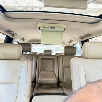 Manama, Vehicles, Cars & Trucks , BHD 4200,  Toyota Sequoia,  2009,  Automatic,  350000 KM,  -