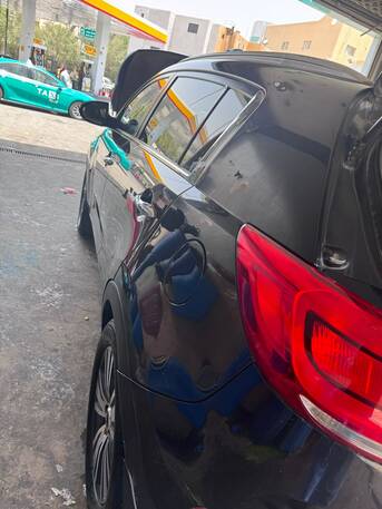 Riyadh, Vehicles, Cars & Trucks , SAR 42,  Kia Sportage 2016,  Automatic, 150 KM Odo- Full Option - Black Color,  2016,  Automatic,  156000 KM,  KIA Sportage  &mdash; Full Option AWD- Black
