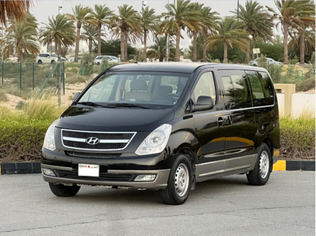 Manama, Passenger Transport, PROVIDING LOCAL PICKUP AND DROPOFF IN A HYUNDAI H1
